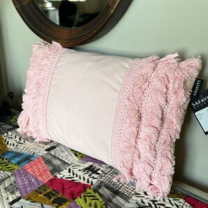 Safavieh Pillow Grema Pink 12”x20” NWT